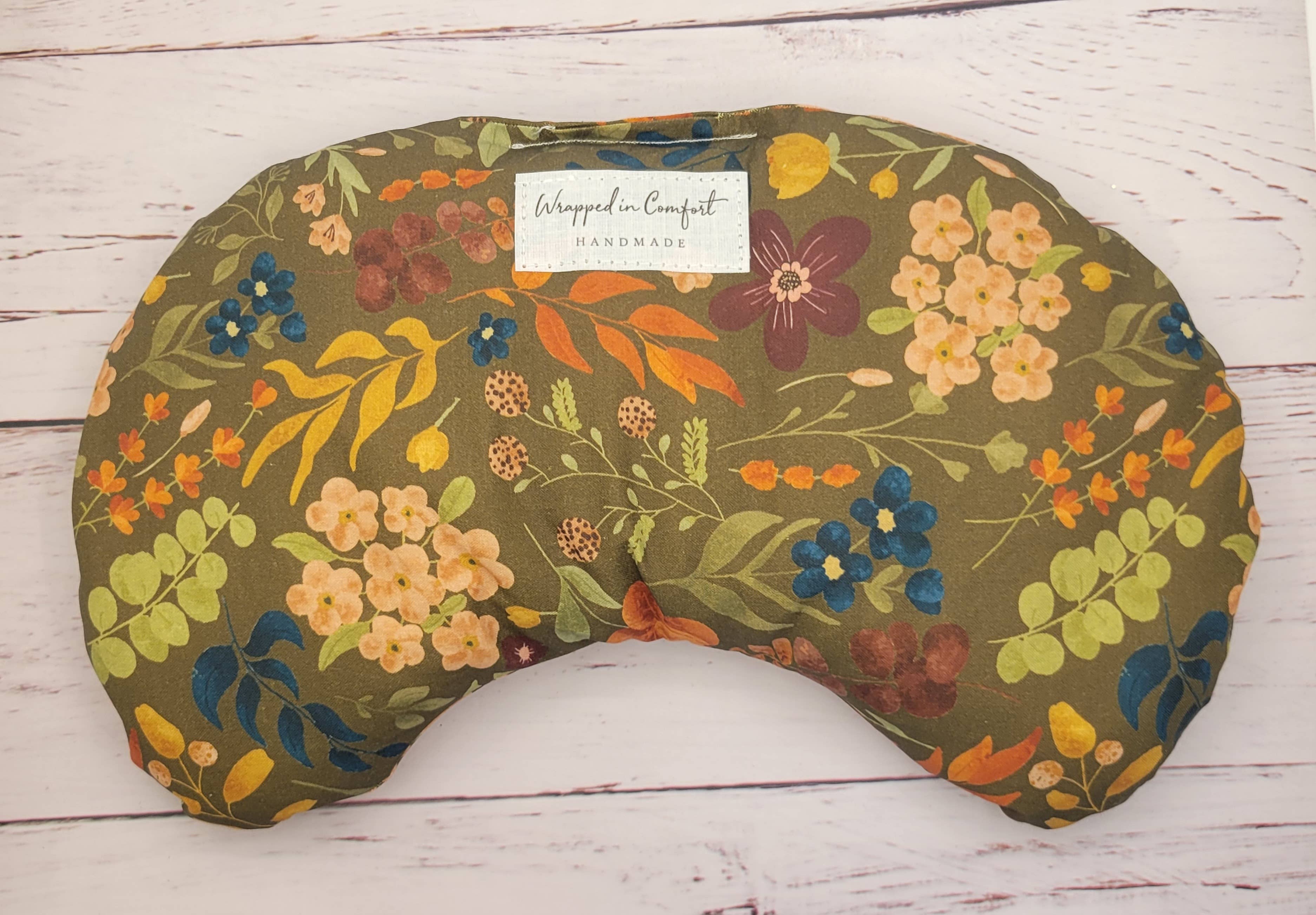 Wrapped in Comfort: Organic Cotton Heating Pad - Bean Shaped - Dark Florals: Rice