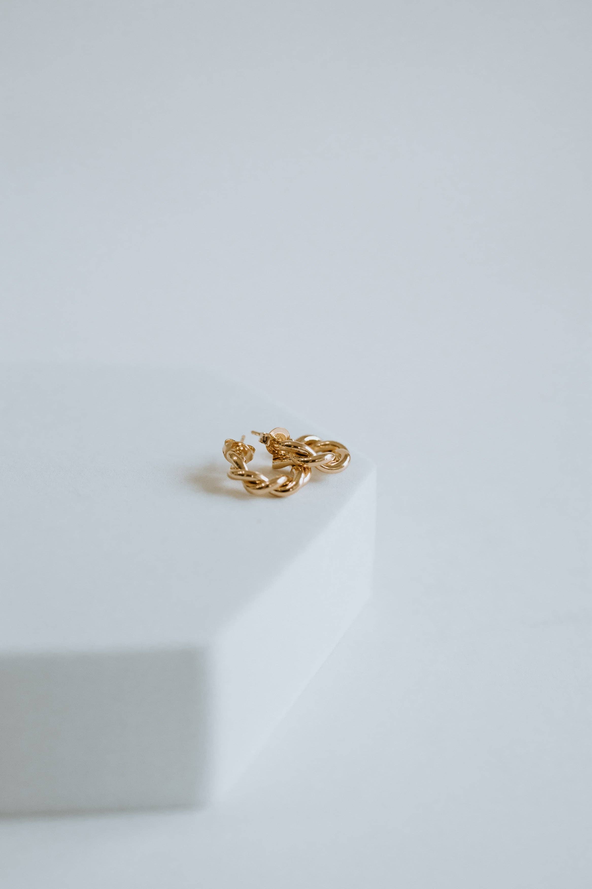 Mini Twist Hoops
