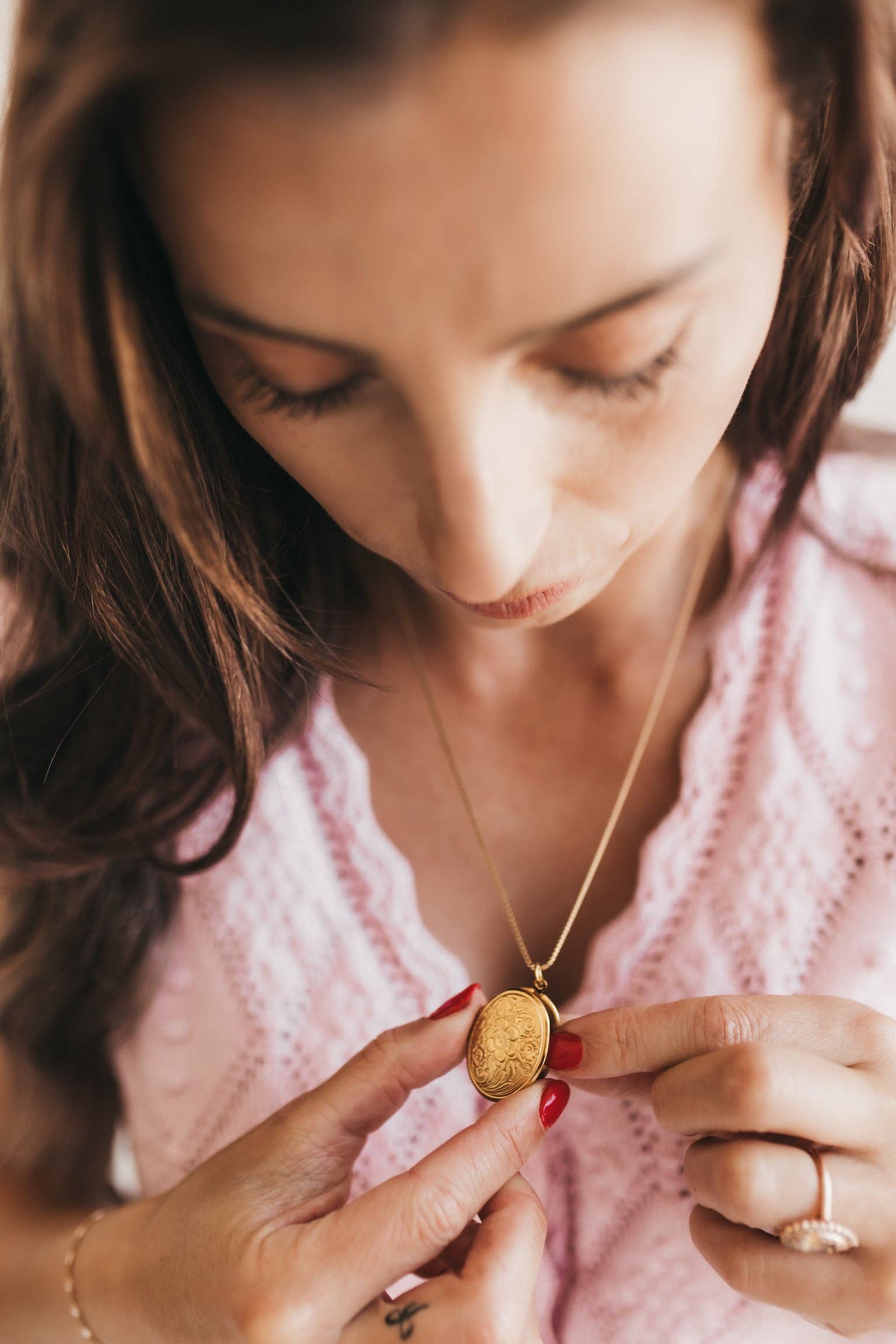 Secret Garden Oval Locket: 18"