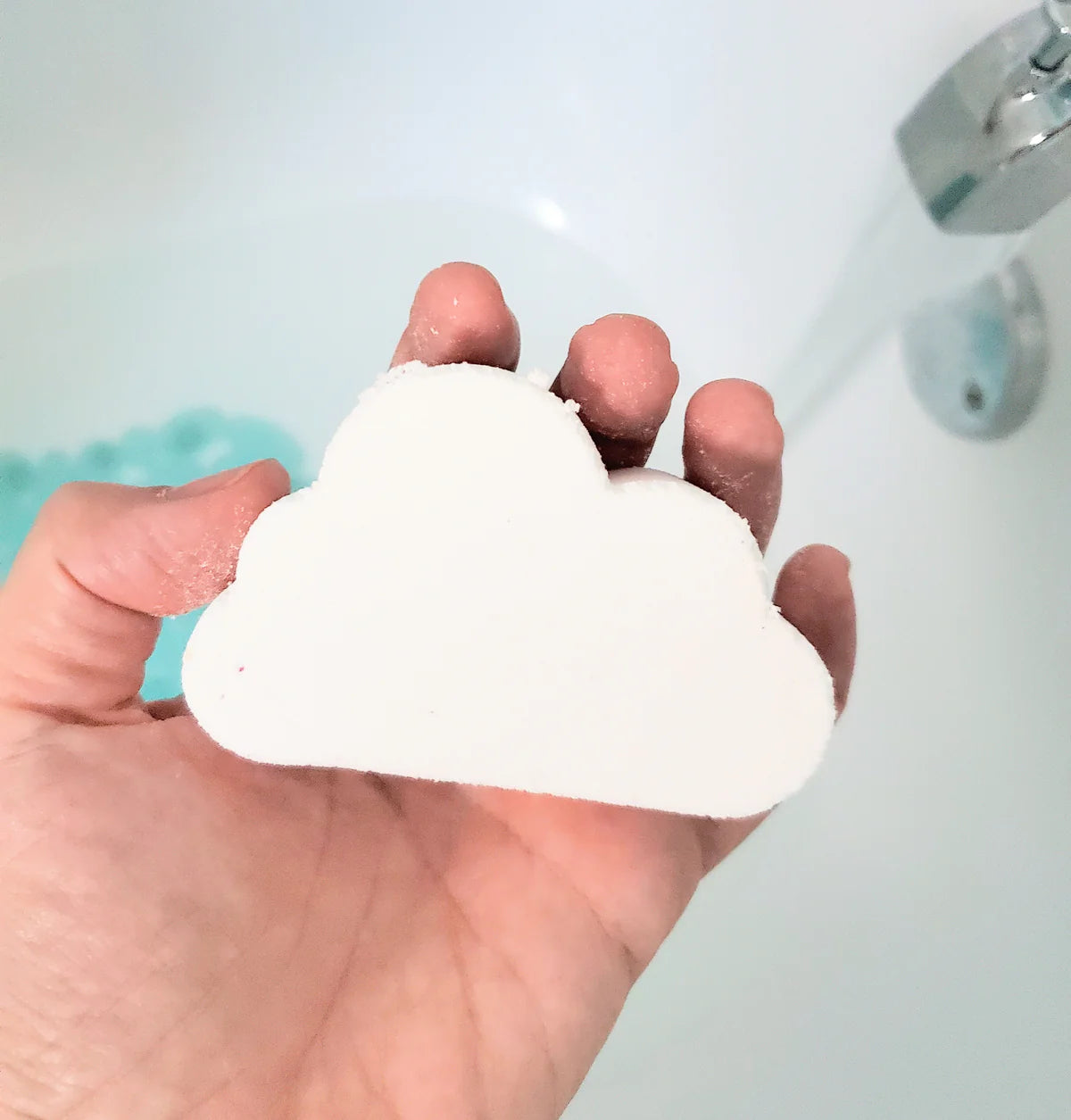 Wychbury Ave: Bath Bomb - Rainbow Cloud