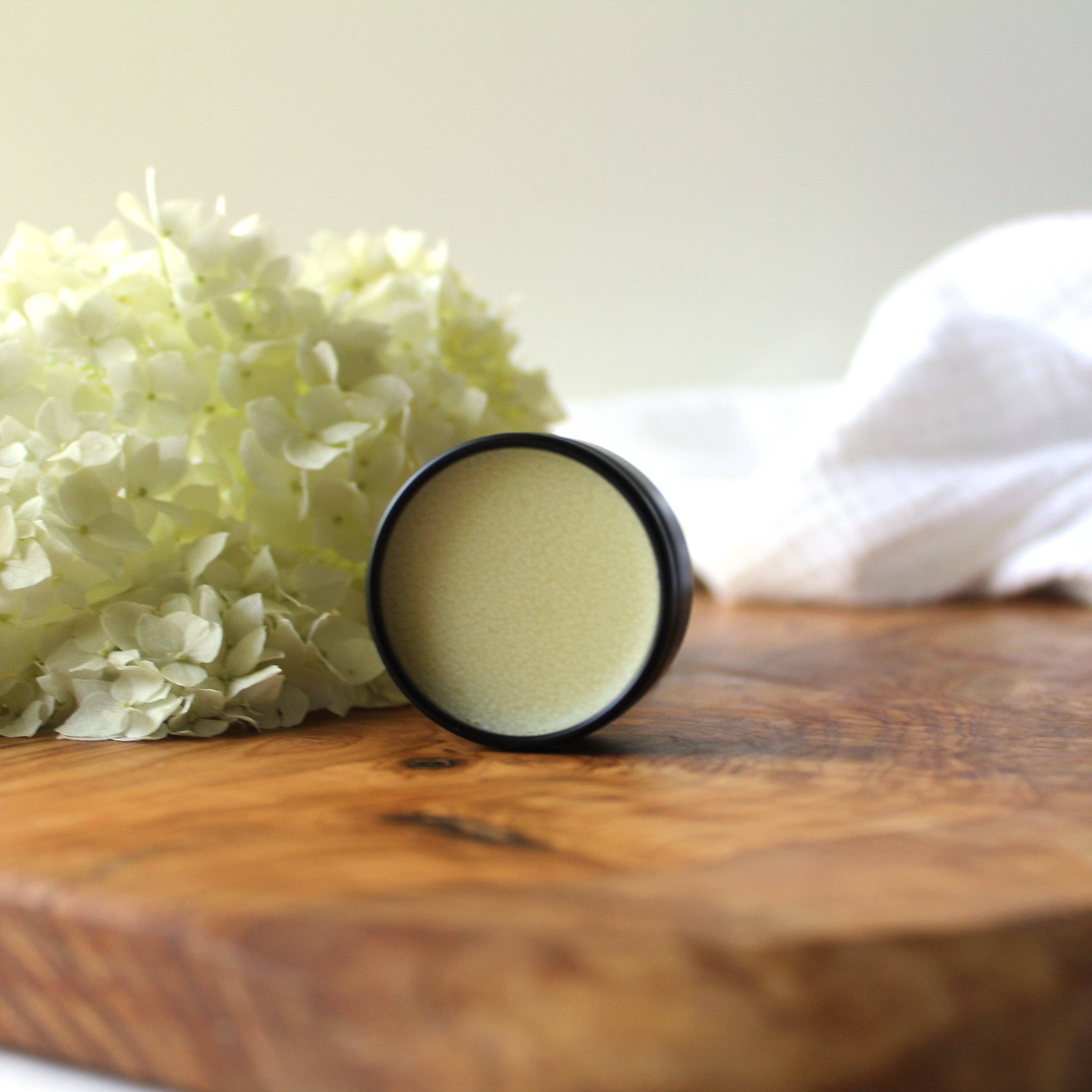 lip butter tin