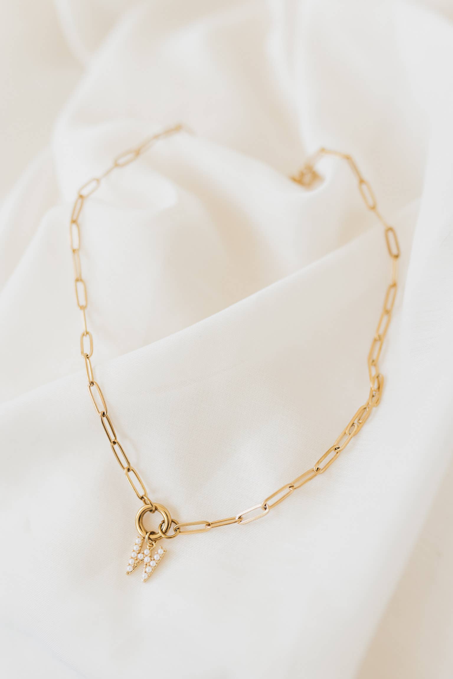 The Charm Keeper – Pearl Letter Edition: I