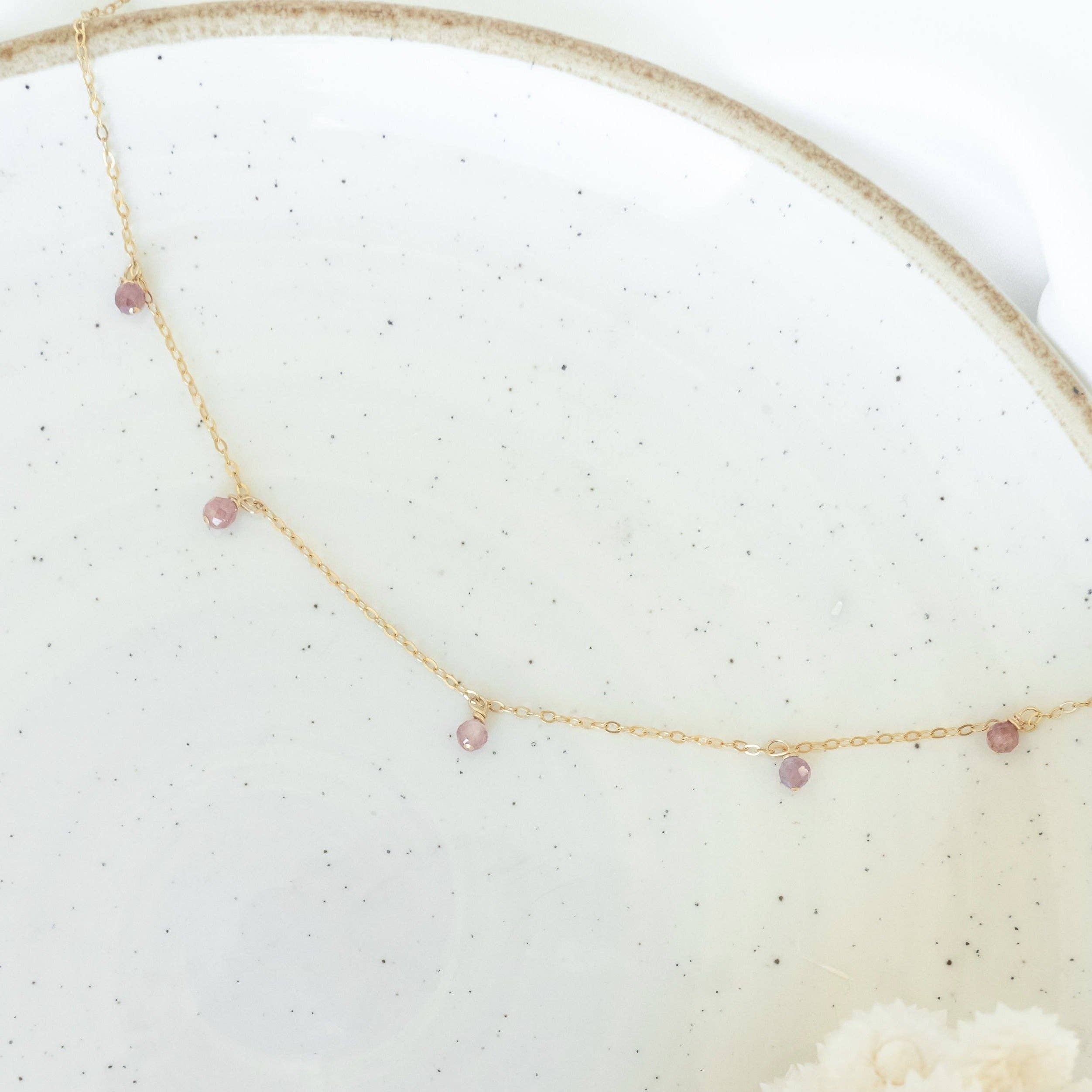 Petite Gold: Primrose Necklace: White (Natural Freshwater Pearls) / Gold Filled