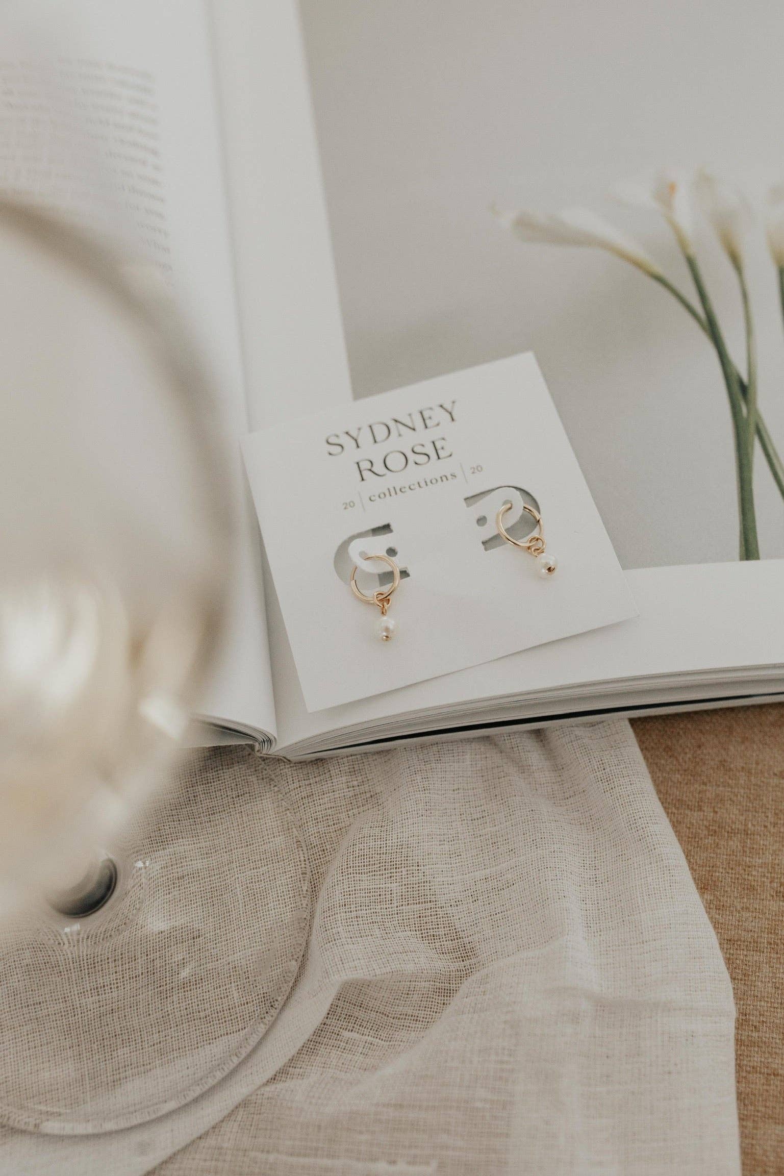 Mini Pearl Sleepers: 12mm