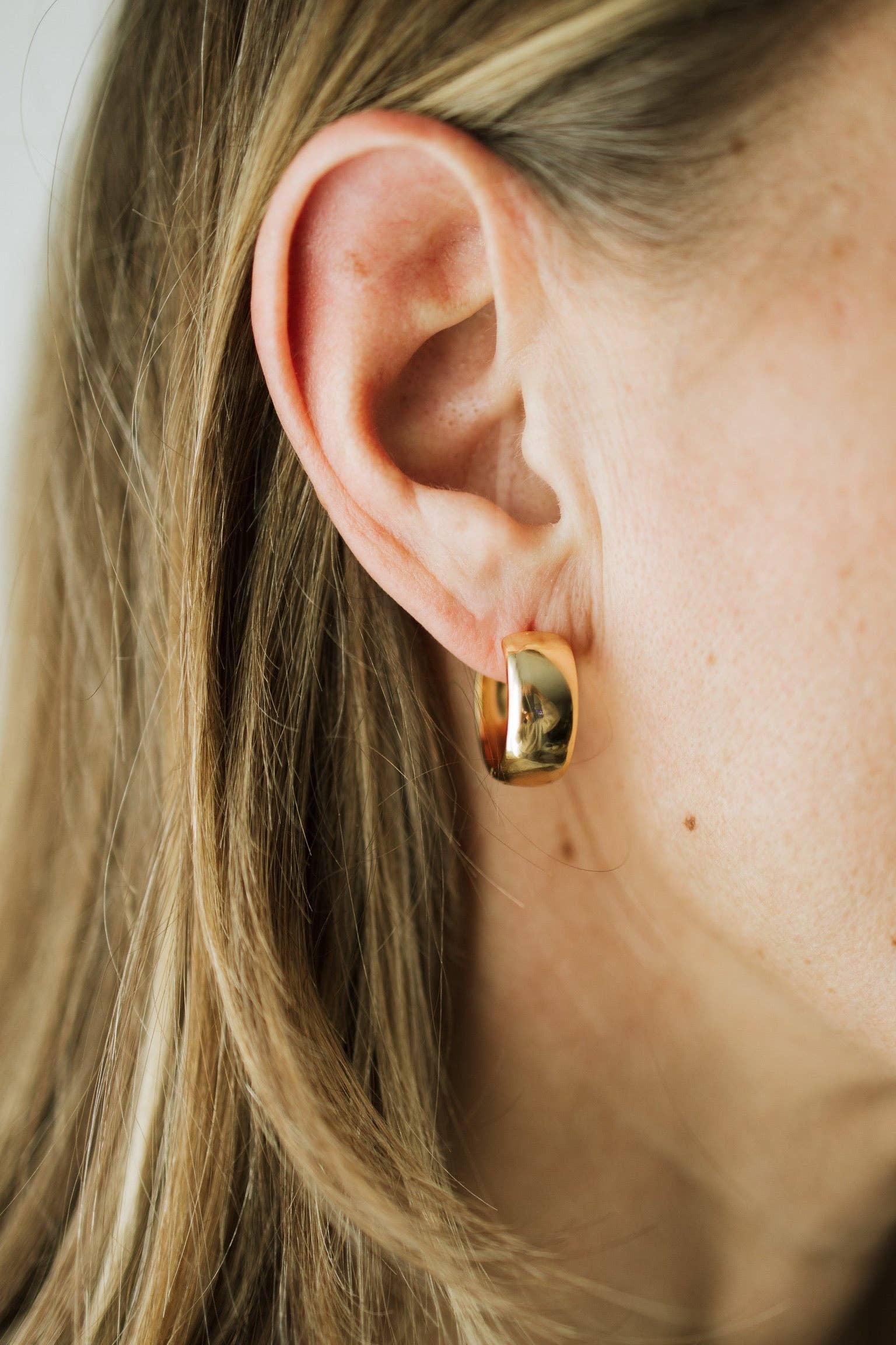 The Aura Hoops