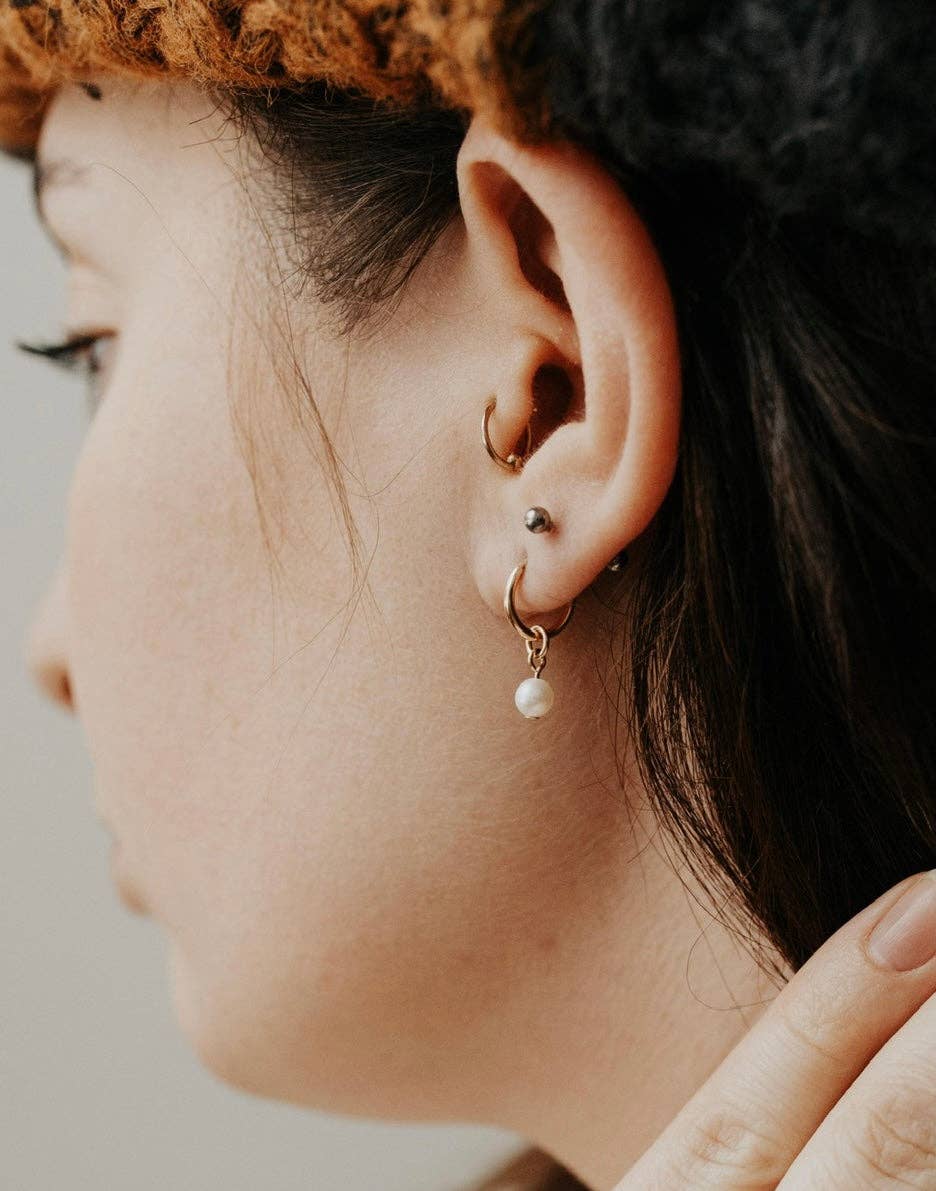 Mini Pearl Sleepers: 12mm